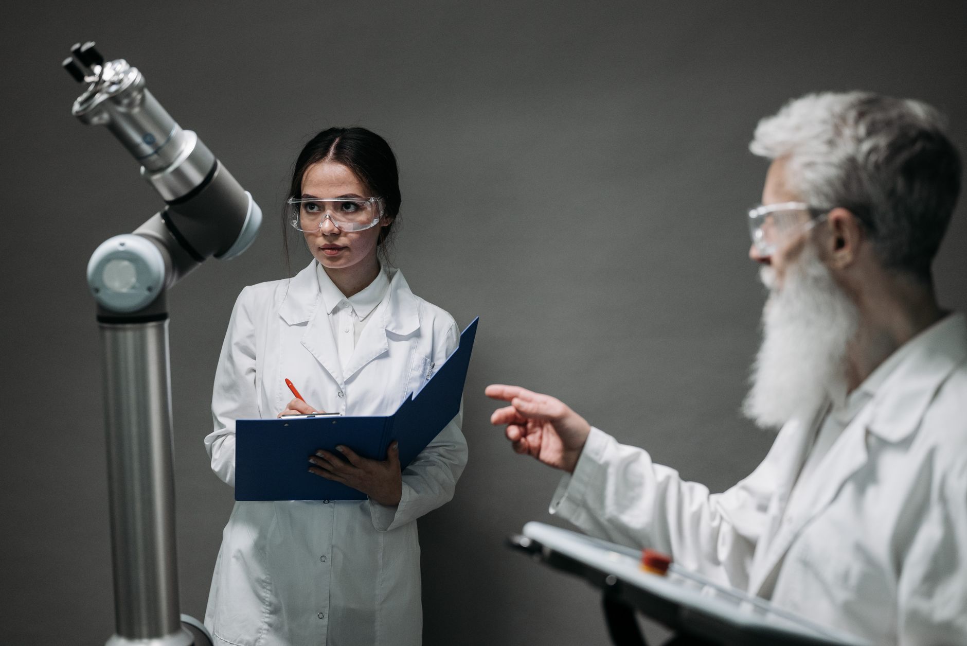 Ciencia aplicada e IA: cómo acelerar el paso del descubrimiento a la innovación real