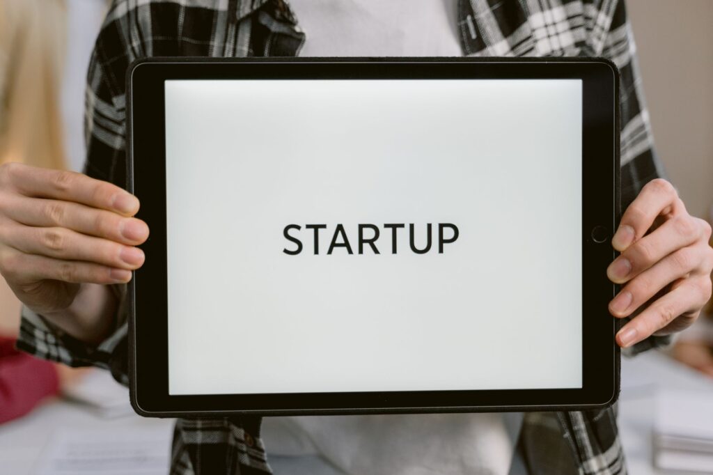 Cómo emprender con agentes de IA en 2026: guía para fundadores tecnológicos