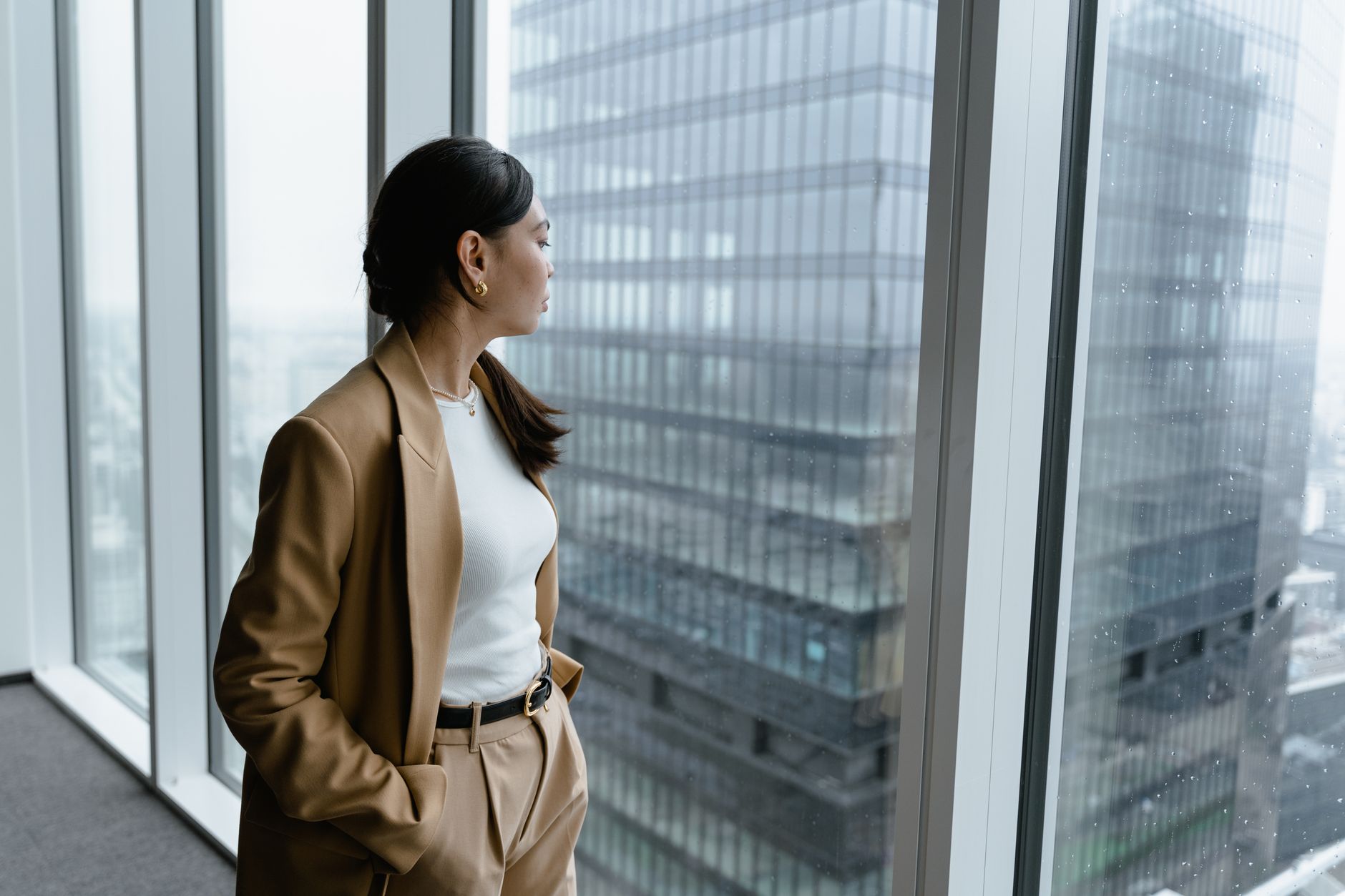 Frenar el desarrollo de la IA: qué significa para quien dirige una empresa o un gobierno